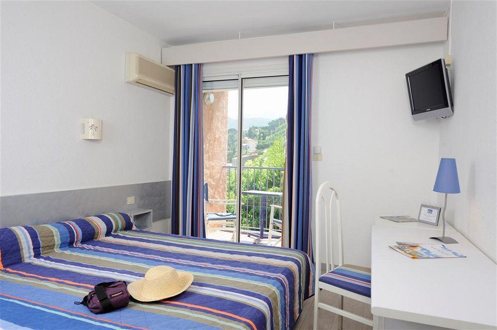Hotel Mediterranee Колюр Екстериор снимка