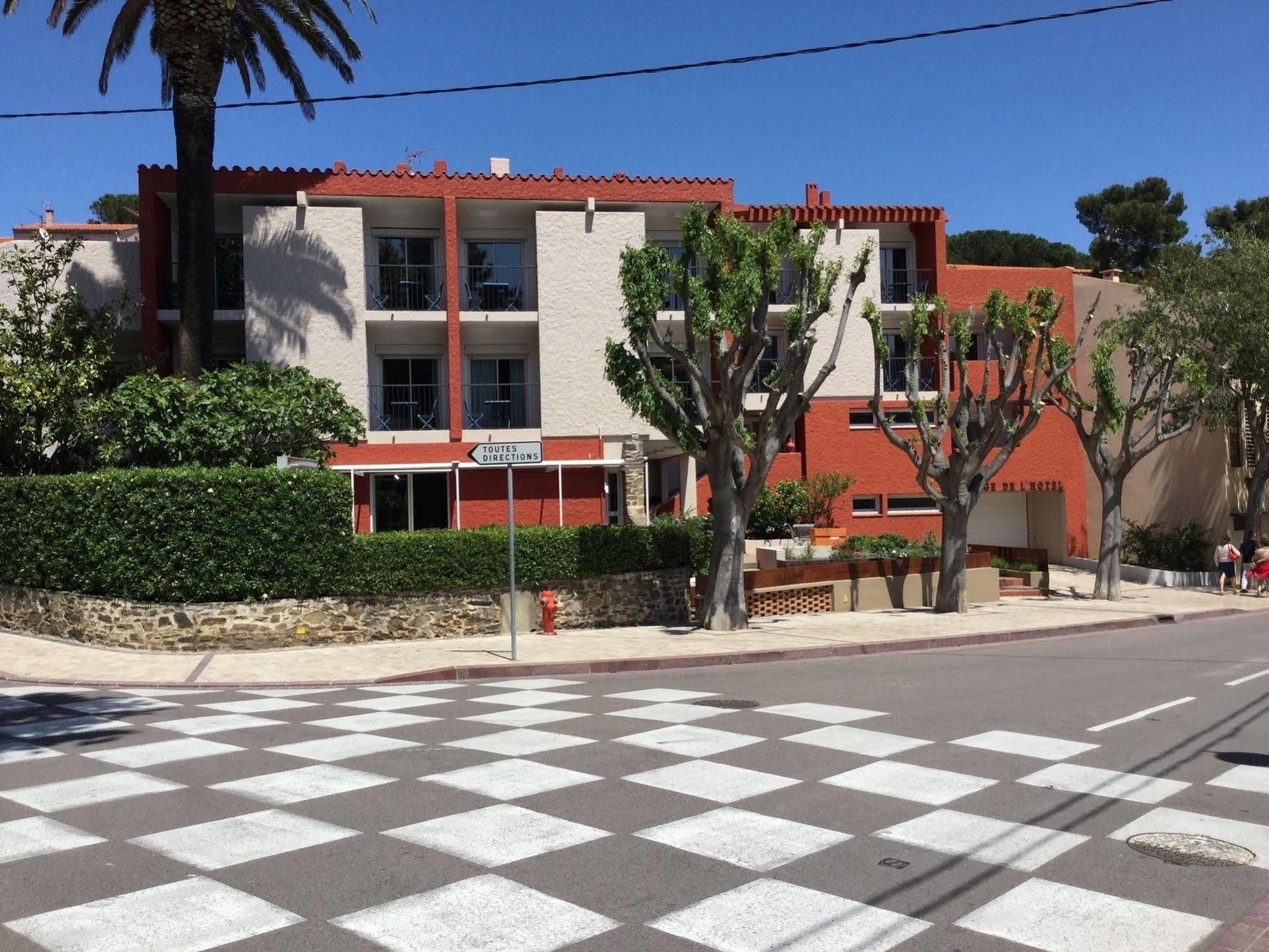 Hotel Mediterranee Колюр Екстериор снимка